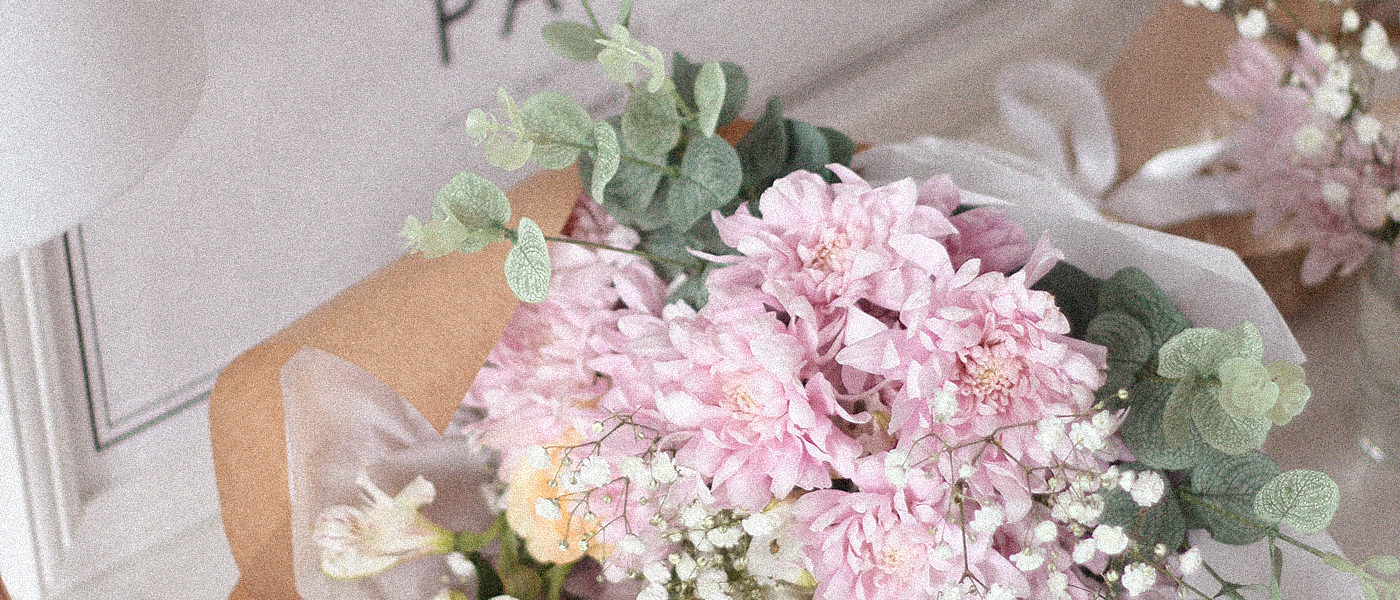 How to Make Supermarket Flowers Look More Luxe
